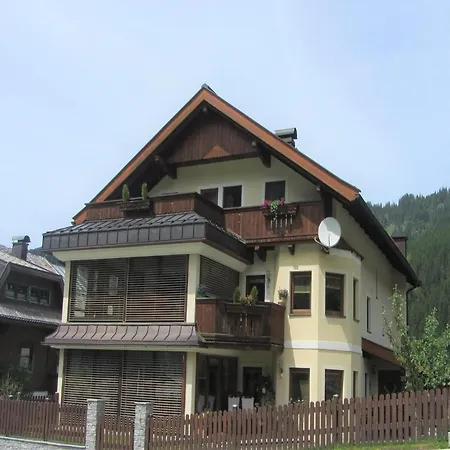 Apartment Apartment In Krimml Near Waterfalls, Cleaning Included